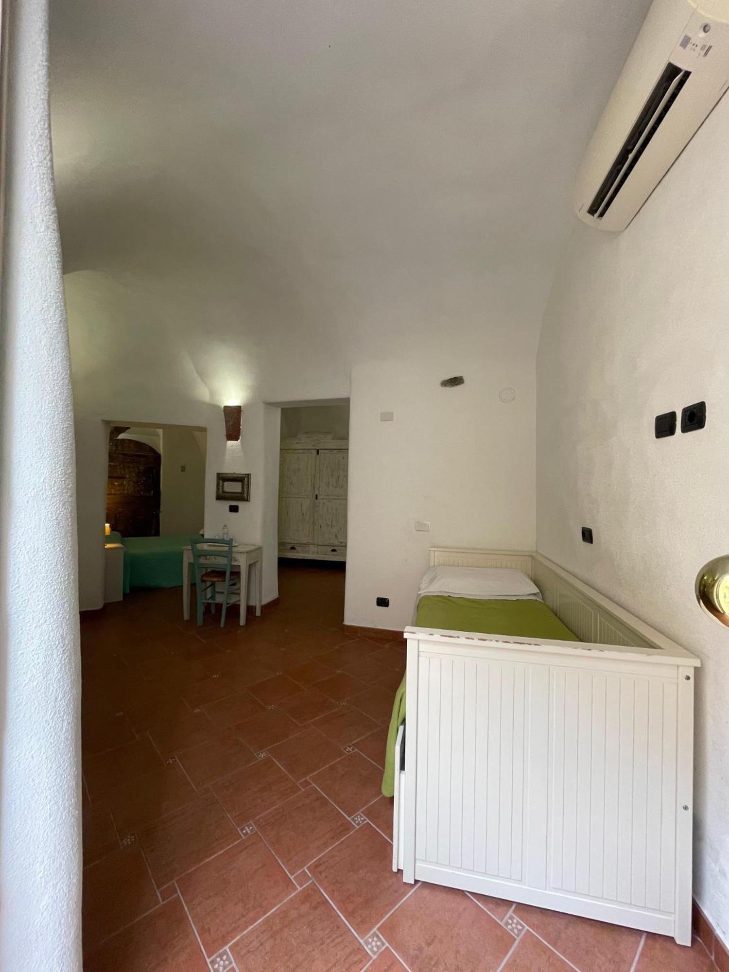 Bed and Breakfast Ca' Du Batan Spotorno Habitación foto